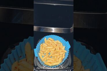 Air Fryer Pasta Chips Taste Test #pasta #pastachips #food #airfryer #airfryerhacks #airfryerrecipes