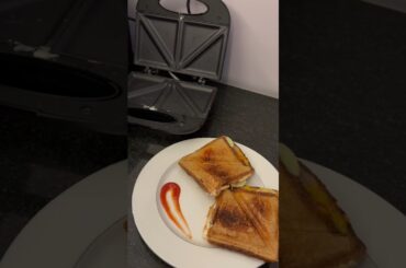 Potato Toast Sandwich | Healthy Breakfast #cookingshorts #tiffinrecipesforkids #breakfastideas