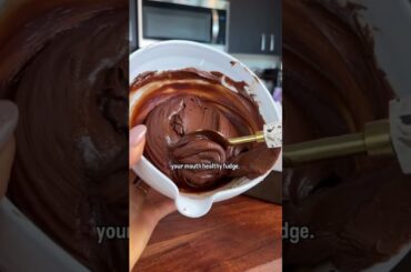 2 ingredient healthy fudge!! #healthydessert #healthyeating #healthyrecipes #dessert #greekyogurt