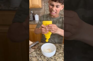 Creamy CREAMY#subscribe #twinskitchen #cucumber #salad #quick #kids#viralshort #twin #howto #healthy