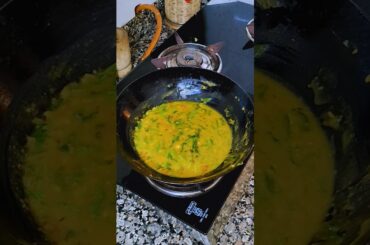 palak dal #shorts #viral #shortsfeed #ytshorts #dalpalak #healthylunch #recipe #foodshorts #yt