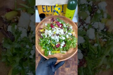 This Healthy Salad Tastes Like a Cheat Meal! #recipe #healthy #foodhacks #shorts #viral