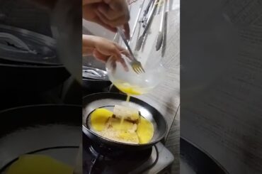 bread with eggs #food #shortsfeed #cooking #egg #yummy #healthy #delicious #shorts #satisfying