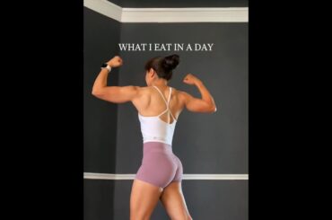 What I eat in a day to stay lean & build muscle