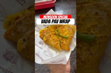Vada Pav with Twist , Vada pav wrap #vadapav #healthy #leftoverrotisnacks #rotirecipe #shorts