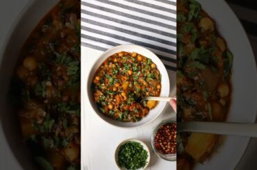Spinach Potato and Chickpea Curry | Easy, Healthy, Plant-Based Nutritionist Dinner Recipe
