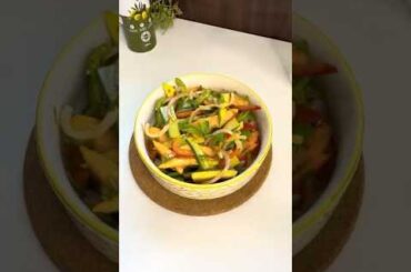 Thai Mango Salad Recipe #summersalad #mangorecipe #healthysalad #rawmangorecipe