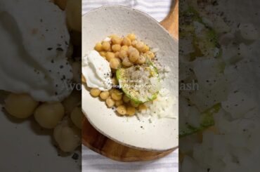 Avocado Chickpea Healthy Mash #easyrecipe #healthy #avocado #lunch #snacks