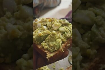 Healthy avacado toast. #food #healthy  #tasty #gymlover #avacados