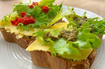 Healthy and Delicious Superfoods Bread, Quinoa Bread, No Flour, No Nuts, No Sugar, No Egg, No Butter