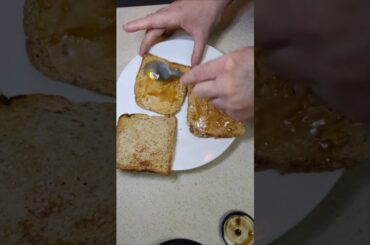 Quick Office Breakfast Hack |  Peanut Butter & Black Honey Brown bread | Healthy Food #shorts