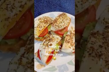 The Best Avocado Sandwich (Easy Recipe)