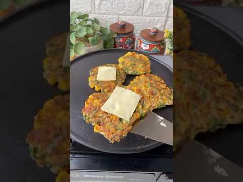 Crisp & Easy Corn Fritters | Quick Snack Recipe in Minutes! #healthysnacks #ytshorts Crisp & Easy Corn Fritters | Quick Snack Recipe in Minutes! #healthysnacks #ytshorts