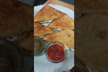 healthy breakfast recipe #cookwithashaji #breakfastrecipe #sandwichrecipe #healthysandwich #paneer