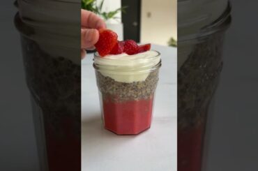 Chia Seed Pudding #simplerecipe #chiapudding #breakfast #healthyrecipes #subscribe #shorts