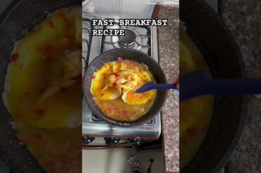QUICK SUNDAY BREAKFAST #shortsfeed #cooking #friedeggs #tea #bread