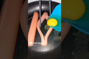 Cook breakfast with me #food #cooking #breakfast #egg  #recipe #easyrecipe #shorts #youtubeshorts