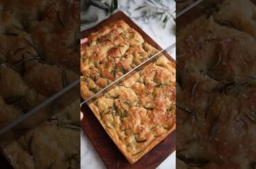 Easy no-knead focaccia bread with rosemary & salt
