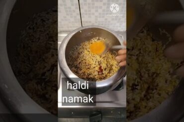 masoor dal khichdi recipe # khichdi recipe # healthy lunch # ytshorts # cooking # like # subscribe