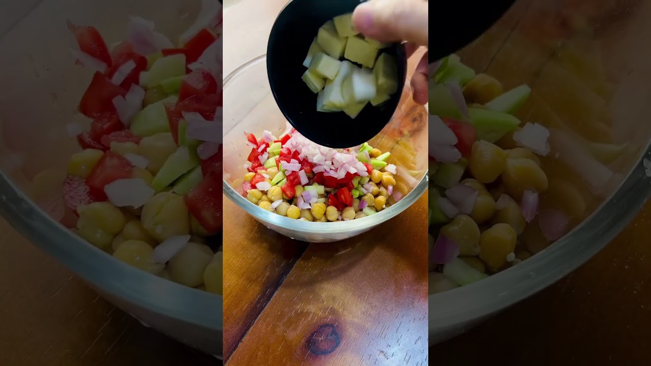 “Protein Packed Chickpeas Salad “Fresh and Flavourful salad “#shortvideo #snacks #salad #healthy "Protein Packed Chickpeas Salad "Fresh and Flavourful salad "#shortvideo #snacks #salad #healthy
