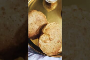 Shrikhandpuri #puri #shrikhand #food #homemade #shots #shorts #trending #recipe #healthy #khana#love