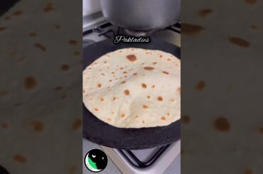 How to make Soft Chapati and Roti-Indian Flat Bread Recipe |  Phulka Roti |  Fluffly Roti #shorts