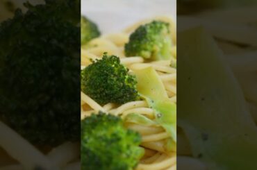 Super Healthy Pasta Primavera Clean Eating Recipe in 15 Minutes, No Sugar!