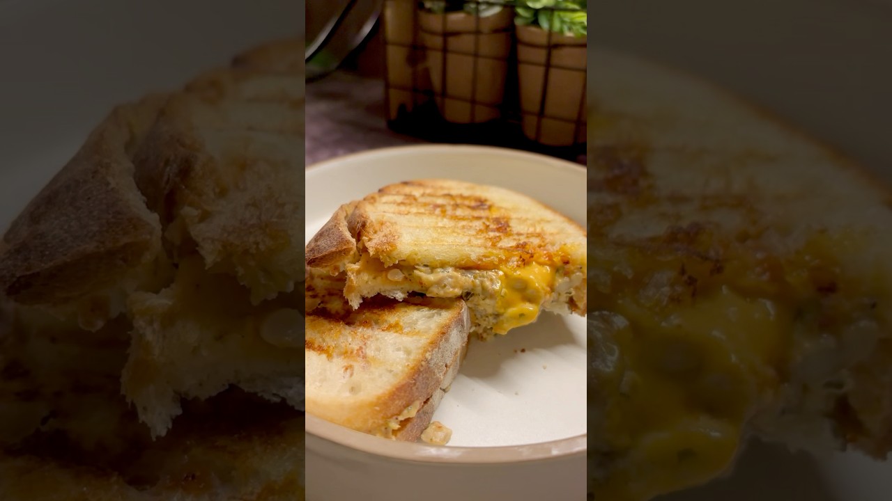 Creamy mushroom sandwich #sandwich #recipe #shorts #shortsfeed #shortvideo #youtubeshorts #viral Creamy mushroom sandwich #sandwich #recipe #shorts #shortsfeed #shortvideo #youtubeshorts #viral