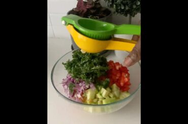 Nourish & Crunch Salad #healthysaladforweightloss #healthysalad #ytshorts  #crunchysalad