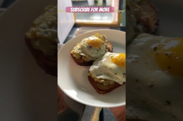 Amazing creamy Avacado toast #shorts #viralvideo #breakfast #viralvideo #shortsfeed #ytshorts #food