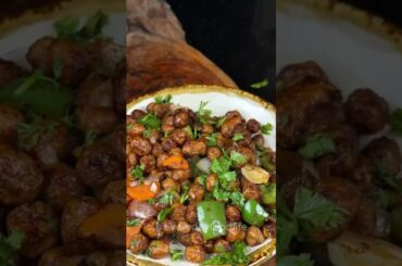 Healthy Roasted Chilli Soya Chunks Recipe | #shortsfeed #shorts #soyabean #healthy #asmr #ytshorts