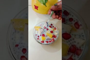 Chia Pudding - Easy & Healthy Chia Pudding Recipes  #healthy #chiaseeds #youtubeshorts #shorts