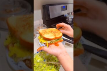 Healthy Recipes #avocadotoast  #egg #shorts #recipe #yummy