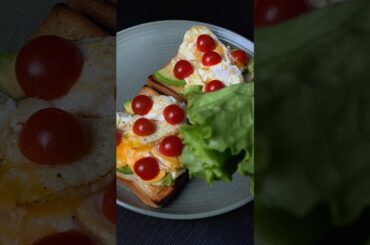 #breakfastideas #avocadotoast  #healthybreakfast #easyrecipe #food #homemadefood #yummy #cooking
