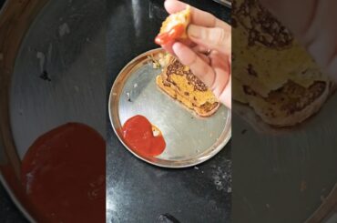 #bread #breadrecipe #brown #easy #healthy #10minutes #diy #food #cooking #subscribe #yt #ok #shorts