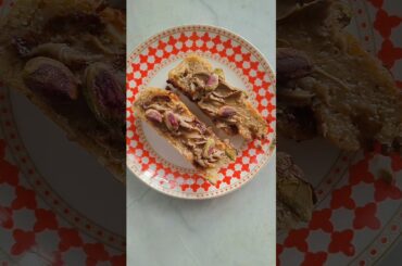 Whole wheat sugar free oil free Banana bread | banana cake with peanut butter & pistachios #healthy