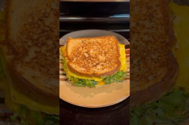 Very delicious breakfast sandwich #trending #shorts #viralvideo
