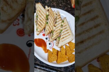 Grilled Paneer Cheese Sandwich || Healthy And Tasty Sandwich At Home #shortsfeed #sandwich #healthy