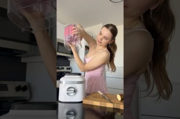 Smoothie bowl season #healthylifestyle #healthyrecipes #healthyeating #pilates #healthyfood