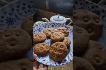 Atta biscuits at home. #shorts #trending #weightloss #healthy #easyrecipe #tastyrecipes #biscuits