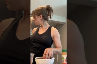 Turtle date balls are my summer snack go to. #mom #baking #healthy #snacks #kitchen #sahm