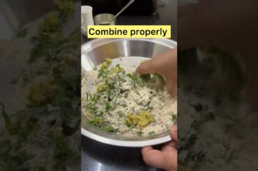 Healthy Tiffin Recipe #shorts #ytshorts #leftoverkhichdiparatha #lunchboxrecipe#paratha #masalaroti