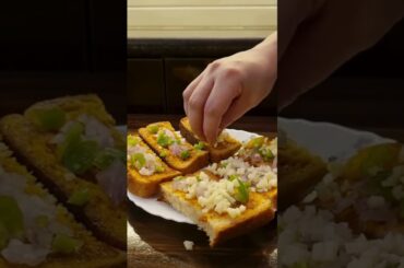 How to make bread pizza at home | Quick and healthy snack recipe #shorts