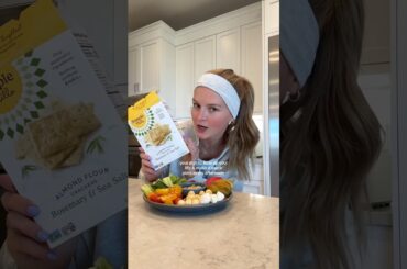 the cheese balls are FIRE! #snackplatter #alliessnackplate #healthysnacks #wieiad #highprotein #diml