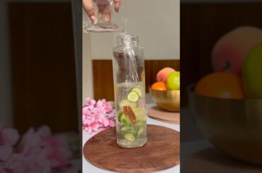 Detox drink to boost metabolism and reduce inflammation #detoxdrinks #healthyskin #recipe #curedetox