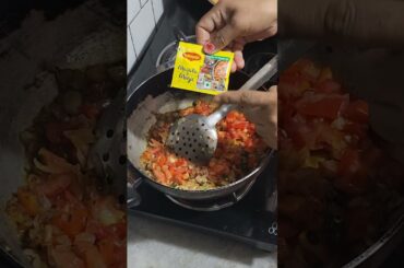 Making macaroni at home #trending #recipe #trending #trend #explorepage #easyrecipe #shorts #healthy