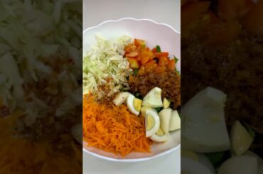 Healthy beef & egg salad with no artificial dressing #healthysalad #saladdressing #shortsfeed