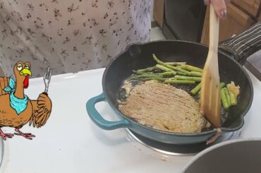 Juicy Turkey Burger with Pan-Seared Asparagus | Easy & Healthy Dinner Recipe