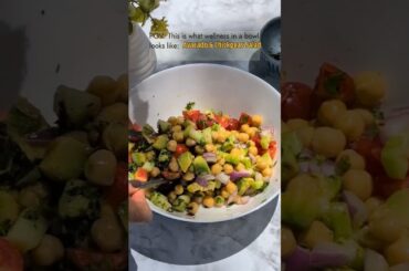 The Best Avacado Chickpea Salad Recipe #salad #weightlossrecipe #healthy #shortsvideo #shorts