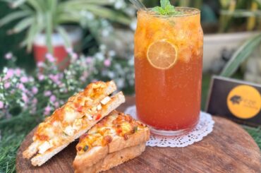 Ulta Pulta Sandwich Recipe | Mango Sunshine Summer Drink | Easy Veg Sandwich + Mango Juice